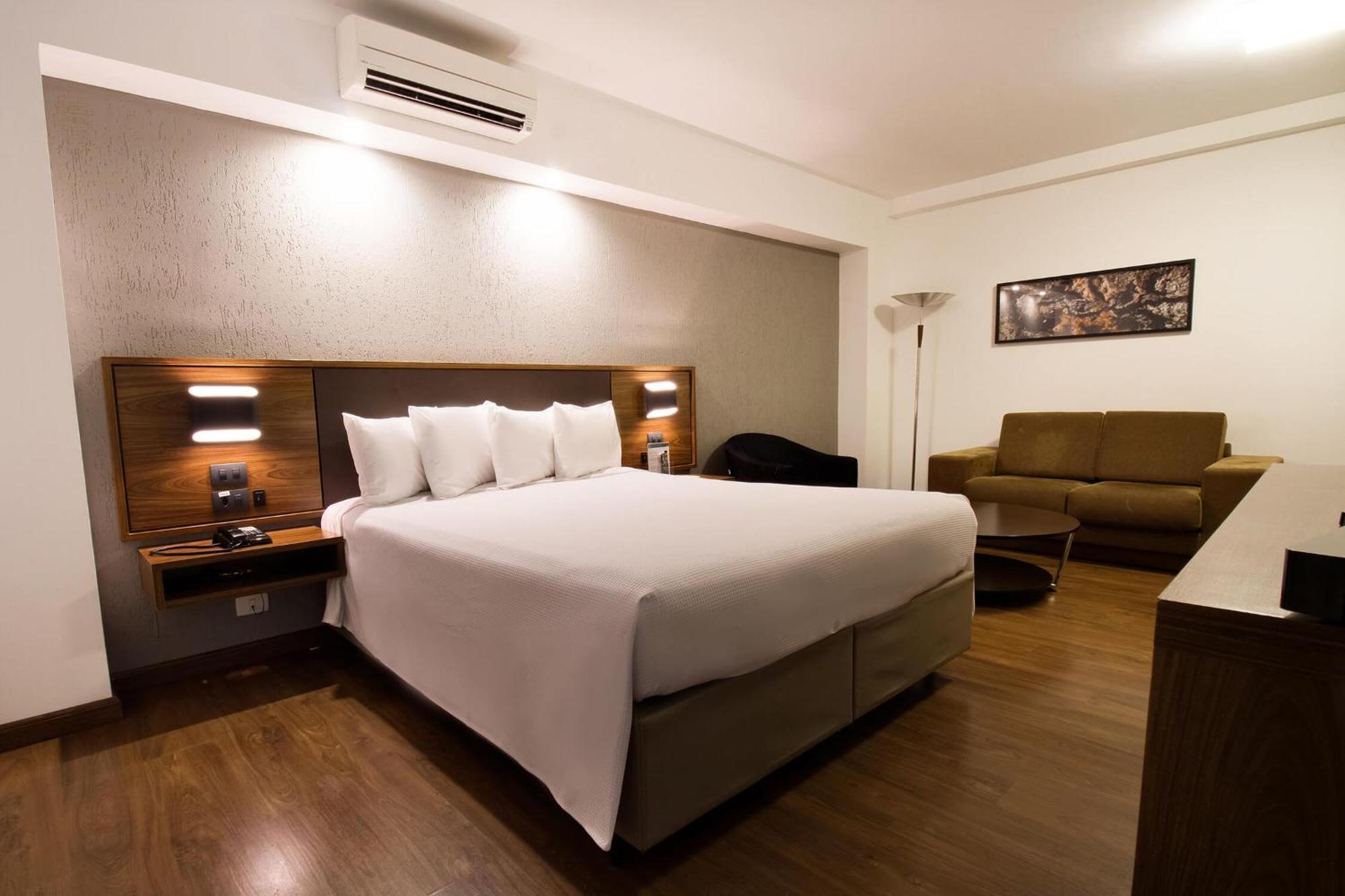 Hotel Deville Куритиба Екстериор снимка