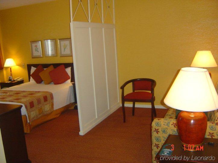 Hotel Deville Куритиба Стая снимка