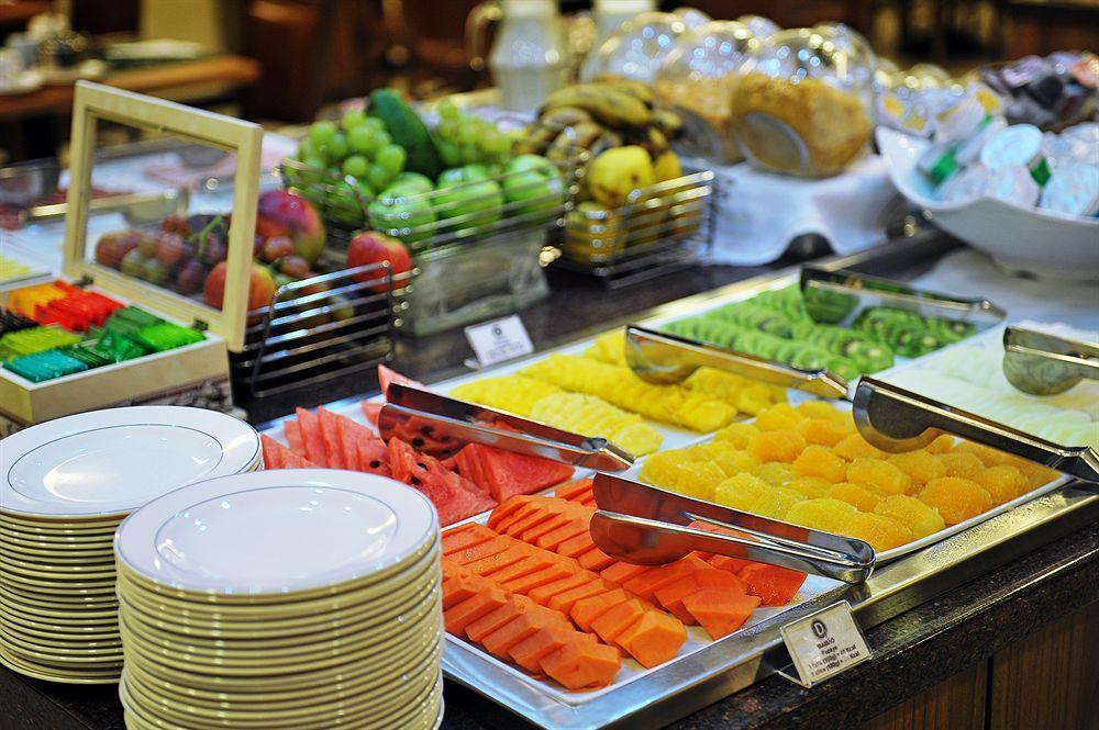 Hotel Deville Куритиба Екстериор снимка